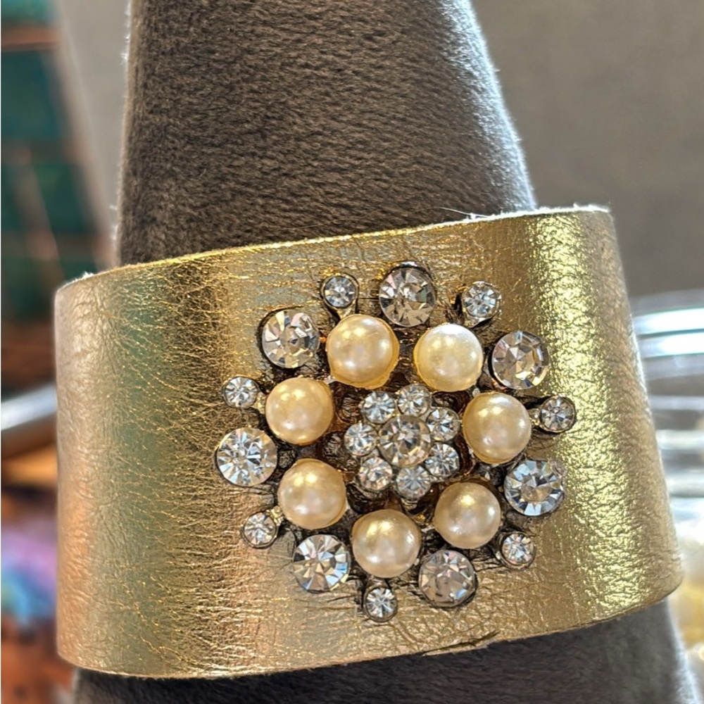 Elegant vintage Gold Pearl repurposed brooch on gold leather adjustable Bracelet